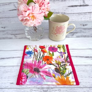 Colourful Wildflower Meadow Pattern Large Fabric Mug Rug with Padding to Absorb Accidental Spills, Multicoloured Floral Mug Rug Coaster Gift