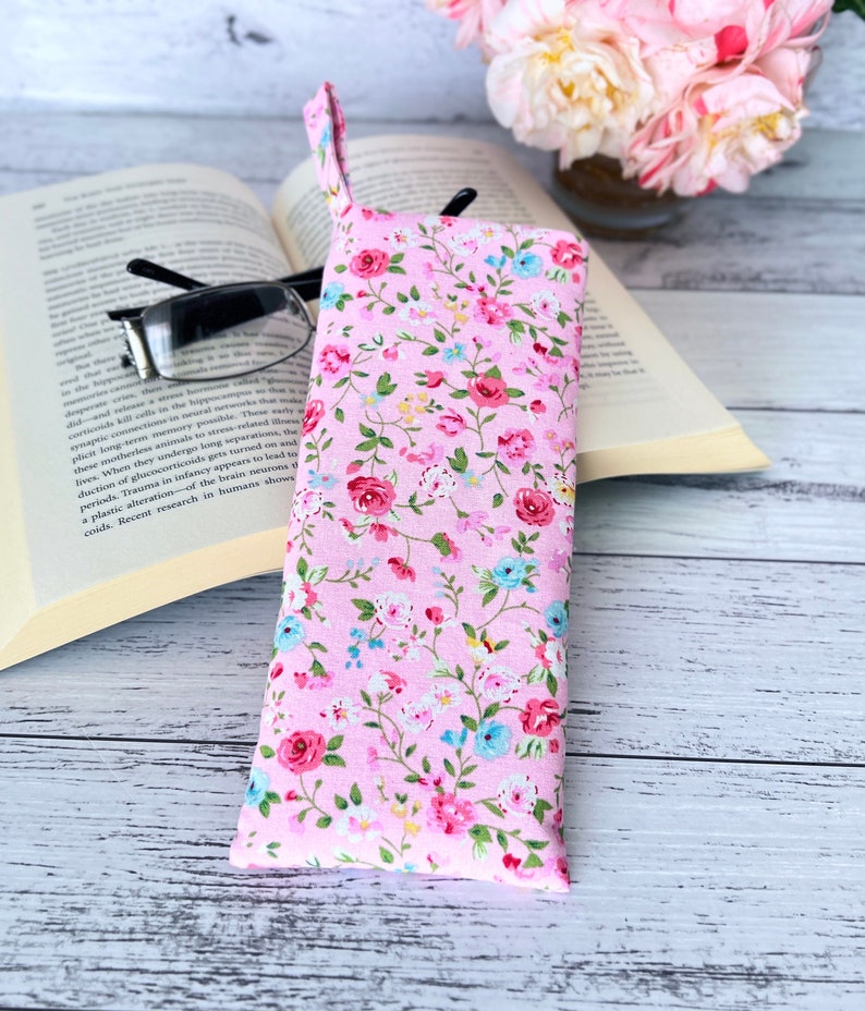 Soft Pink Rose Pattern Fabric Glasses Case, Soft Sunglasses Case, Floral Eyeglasses Case, Magenta Pink Rose Reading Glasses Case image 1