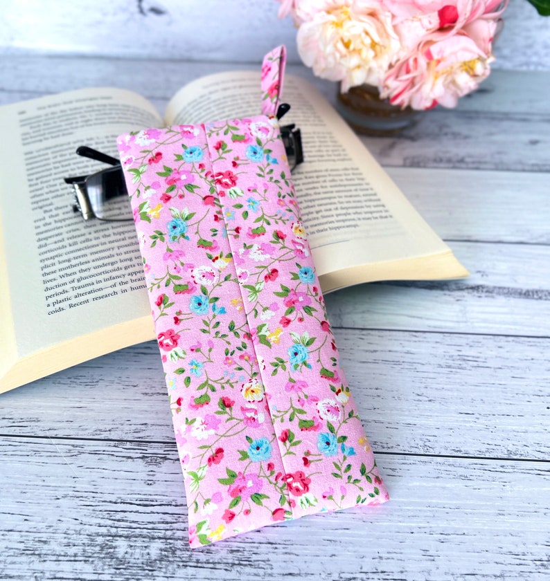 Soft Pink Rose Pattern Fabric Glasses Case, Soft Sunglasses Case, Floral Eyeglasses Case, Magenta Pink Rose Reading Glasses Case image 2