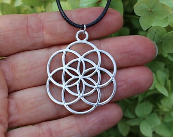 Naszyjnik Nasiono Życia, Święta Geometria