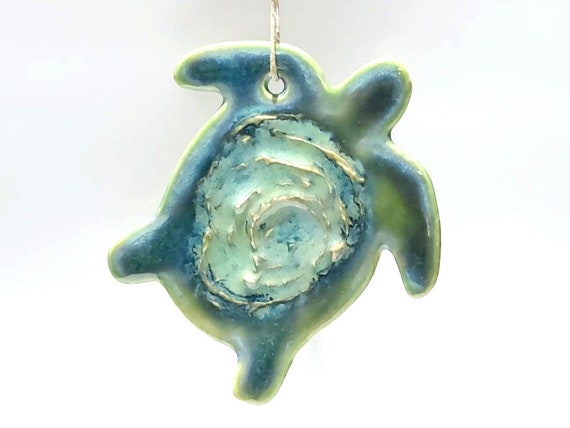 Handmade Baby Sea Turtle, Ceramic Coral Reef Creatures Wall Hanging Art, Ocean Aquarium Ornaments, Car Rearview Mirror Charm Decor, 4" Tall