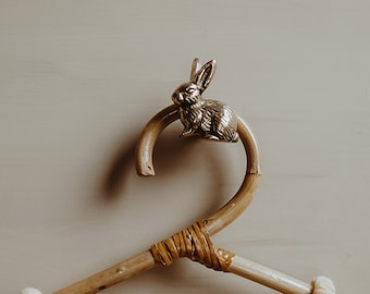 Perilla de conejo de latón hecha a mano- Perilla de cajón/ Perillas de gabinete | Manija de puerta| Gancho para abrigo| Pomo de animales| Botón de diseño decorativo