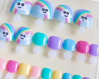 Kawaii Press On Toe Nails - Rainbow Cloud Instant Pedicure