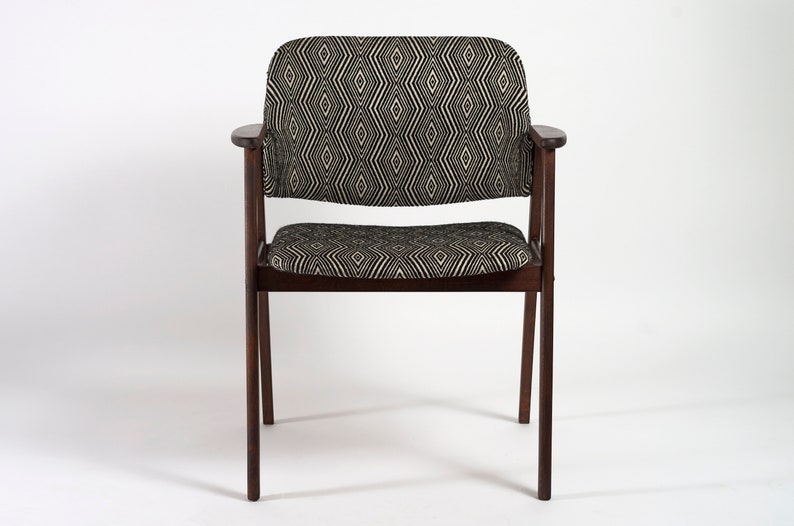 Rhombus paterned Functionalist / MCM dining chair from 1970's image 1