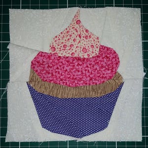 Cupcake Foundation Paper Piecing Pattern