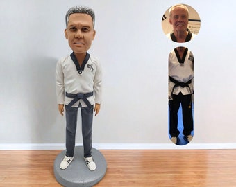 Personalized Taekwondo athletes Bobblehead Doll Decoration, Custom Father/Boss/Husband 3D Statue, Handmade Gifts for Family Members