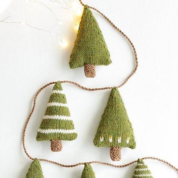 Christmas Tree Garland Knitting Pattern • Festive Bunting • 45" wide • Christmas Decor • PDF Instant Download • DK yarn
