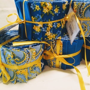 Jellyroll-Our &quot;Bonnie Blue&quot; Collection! Jelly roll. 20 strips, 2.5x40 in. Quality fabric!