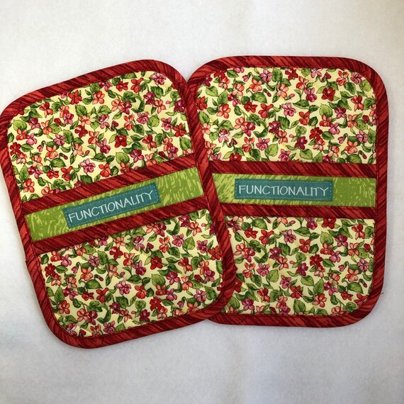 Great Housewarming Gift Hot Pads Handmade Set of 2 Floral Potholders Great Mother/'s Day Gift