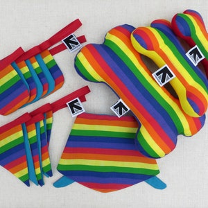 Pride LGBTQ Rainbow Print Small or Medium Fabric Squeaky Dog Toy Bone immagine 10