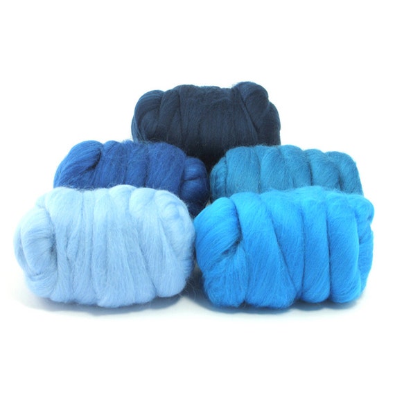 wool fibre dyed wool tops needle felting SALMON PINK MERINO ROVING 50g