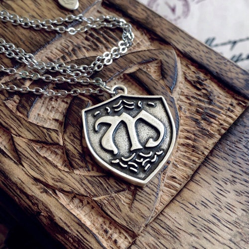 Hope Mikaelson Trio Necklace Wishbone Mikaelson Crest Crescent Etsy