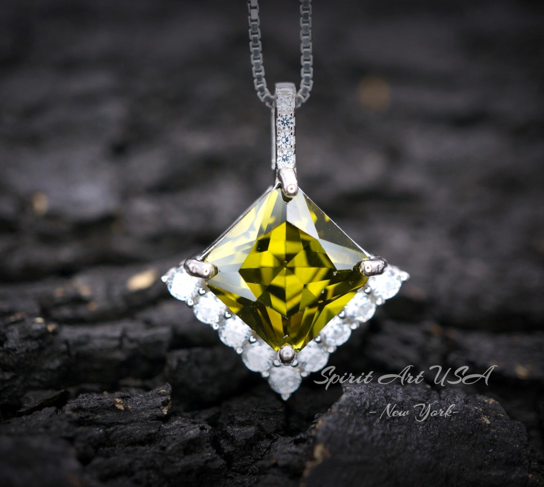Péridot Vert Lab-created 86,15 Carats - Ovale Excellent Cut - Pierre Précieuse En Vrac - Neuf