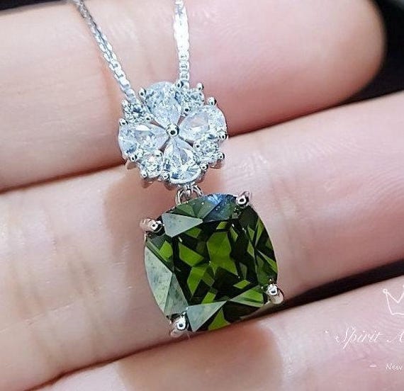 Four leaf clover Peridot Necklace - Cushion Cut 5 CT -  Green Peridot Pendant -  Gemstone Flower Bail White Gold coated Sterling Silver #492