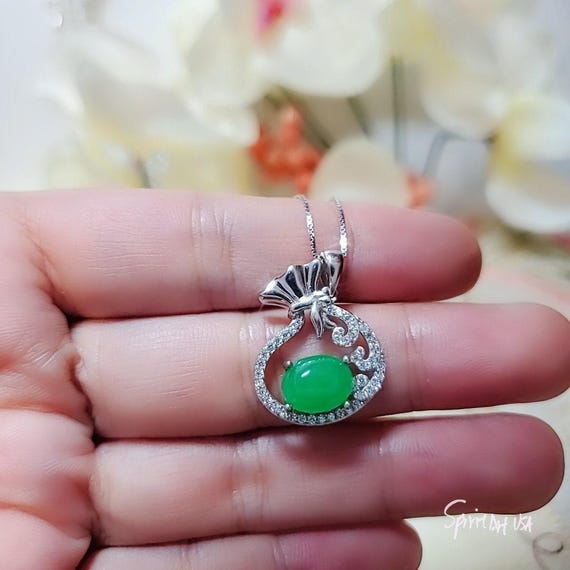 Money Pouch Emerald Jade Necklace - 18KGP @  Sterling Silver - Green Jade Pendant #323