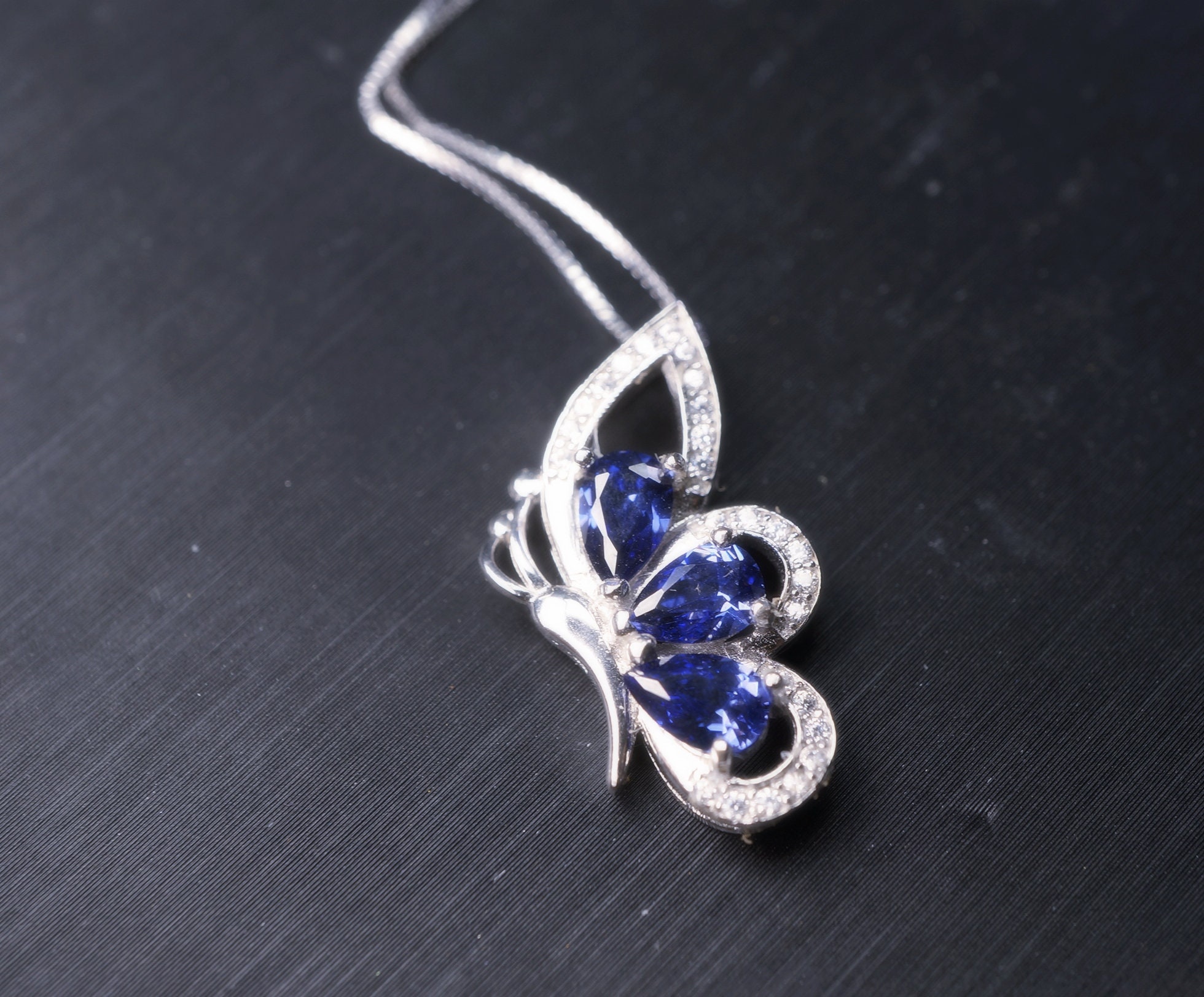 Sterling Silver Gorgeous Tanzanite 
