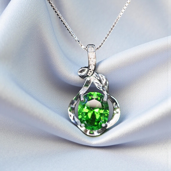 Diopside Necklace • Sterling Silver Green Gemstone Pendant • Vintage Style Flower Birthstone Necklace • Adjustable Chain 1129