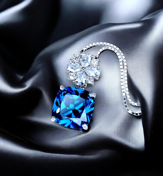 Blue Sapphire Necklace Four leaf clover Style - Cushion Cut - 5 CT Blue Sapphire Pendant Gemstone Flower Bail - 18KGP @ Sterling Silver #674