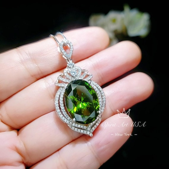 Peridot Necklace  Gemstone Royal - White gold coated Sterling Silver -  14 ct Oval Cut Green Peridot Pendant #917