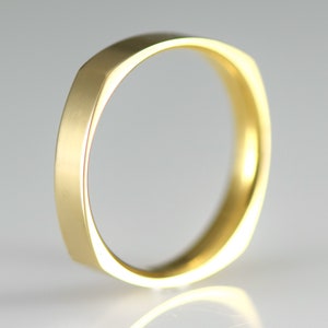 14k Yellow Solid Gold Band 4mm Wide Size 11