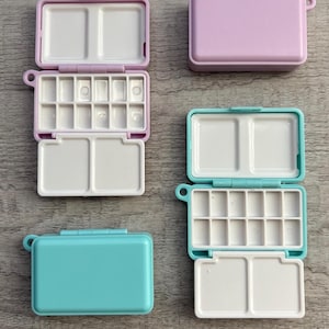 Paint Palette - Travel Paint Palette - Empty Paint palette - Mini Palette - Travel Portable Painting Supplies - wells