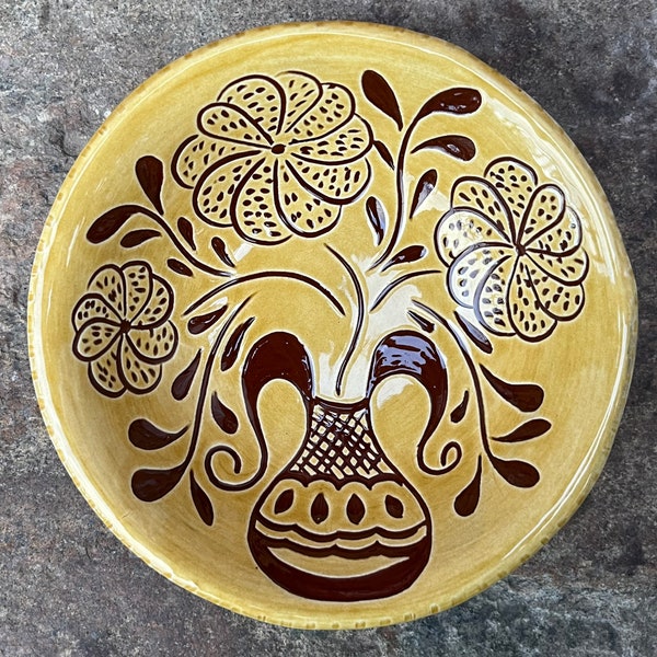 Five Round Flowers with a Fancy Vase -  5 inch Bowl - Pennsylvania Redware - Sgraffito - SG1365