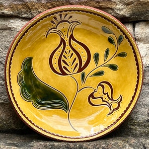 Just for Pretty - Pennsylvania German Redware Deep Dish - 10 inch Sgraffito plate - SG1405