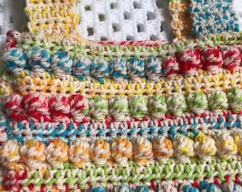 Modello PDF per borsa a tracolla con pompon all'uncinetto, borsa a tracolla testurizzata