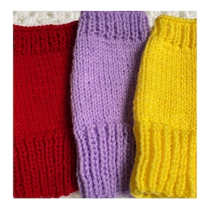 Fingerless Gloves Knitting Pattern, How To Knit Gloves, Beginner Knit Pattern, Free The Fingers Knitting Pattern, Fingerless Mittens Pattern