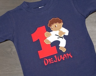 Karate Geburtstags-Shirt: Personalisiertes Kampfkunst-T-Shirt