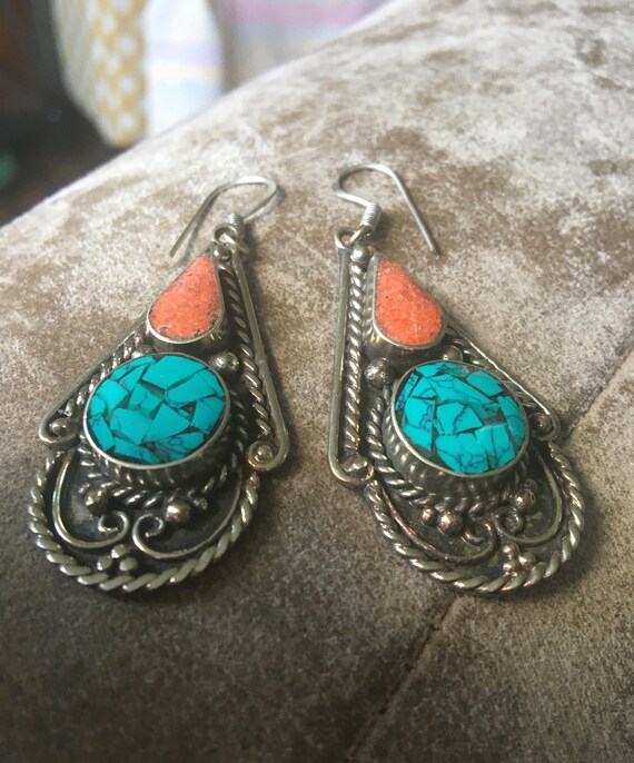 Tibetan Jewelry: Tibetan Dangle/Drop Earrings - La