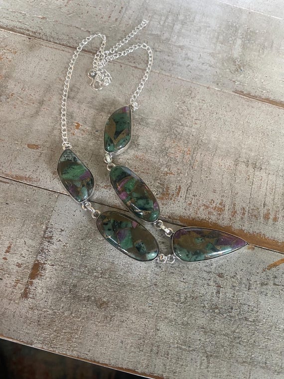 Beautiful 17" (adjustable) Copper Ruby Zoisite Ne… - image 4