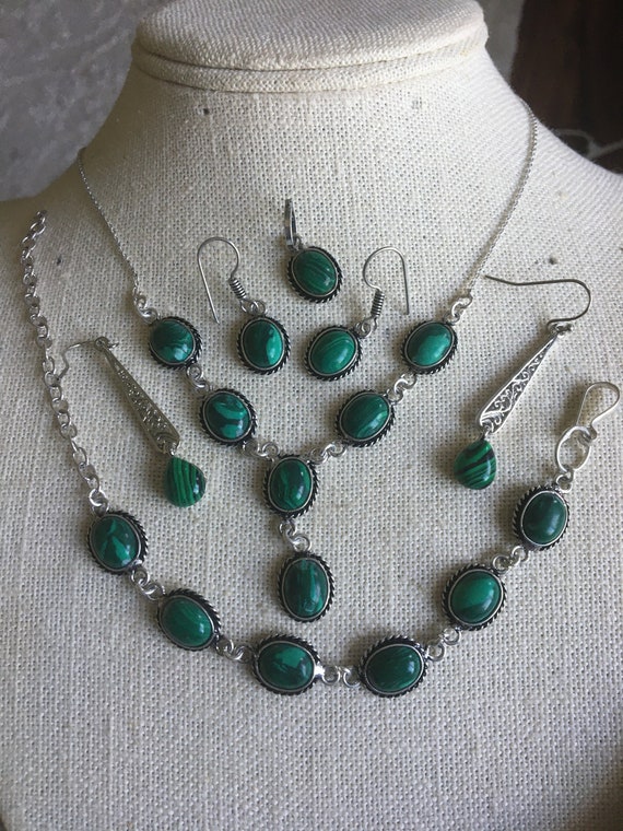 Double Petite Malachite Jewelry Set - Petite Malac