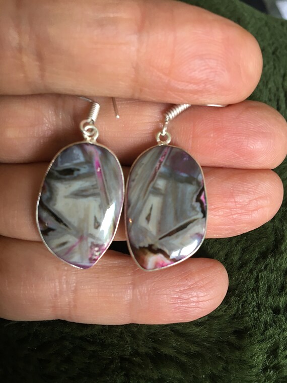 SALE: Beautiful Unique Multi Color Stick Agate Da… - image 3