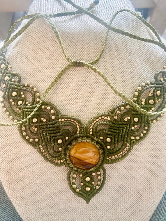 SALE: Unique Handmade Avocado Wings Macrame Tiger… - image 2