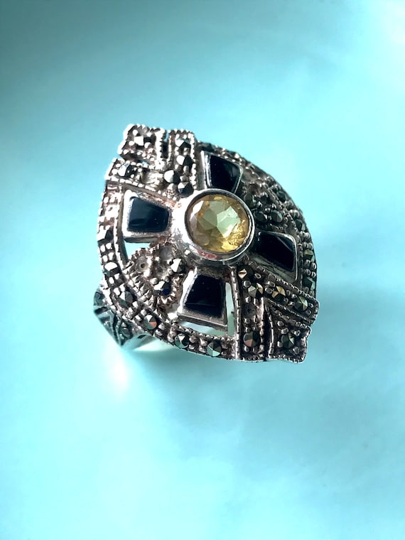 Beautiful Vintage Multi-Stone Sterling Silver Ring