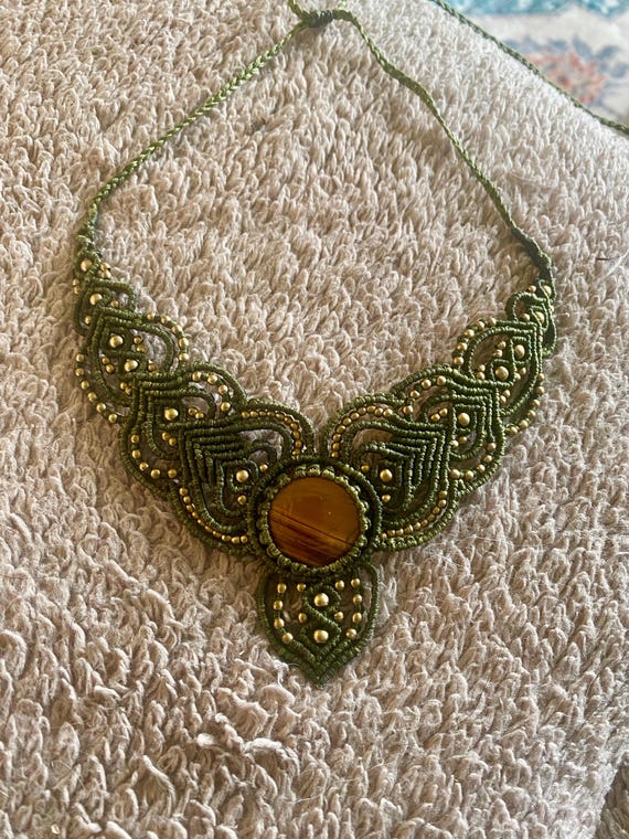 SALE: Unique Handmade Avocado Wings Macrame Tiger… - image 6