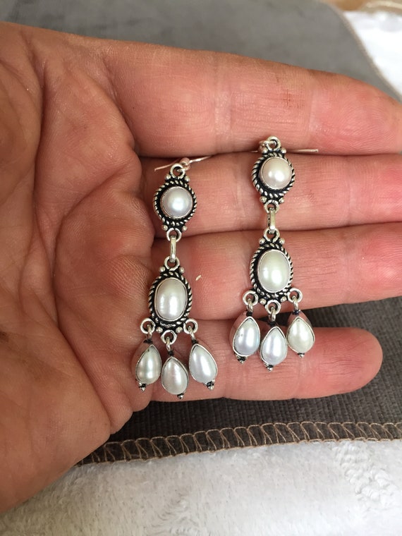 SALE: Quality Natural Pearl Dangle Earrings - Vint