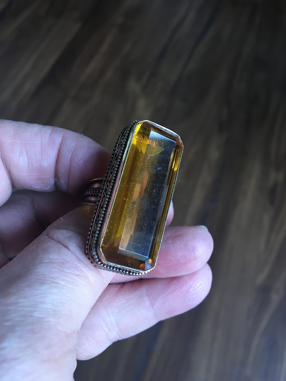 Beautiful Citrine Crystal/Glass Ring - Stunning Hu