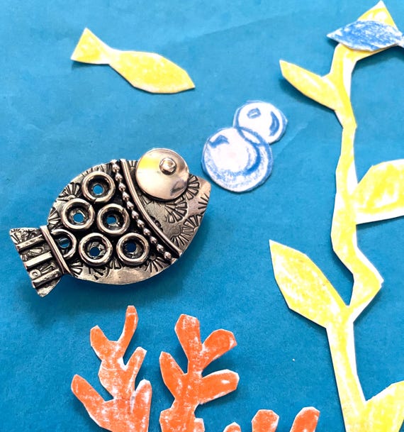 Swimming Fish Brooch in Sterling Silver