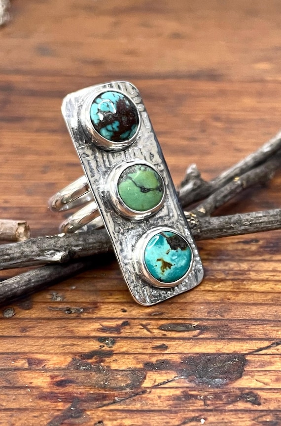 Three Turquoise ans Sterling Ring