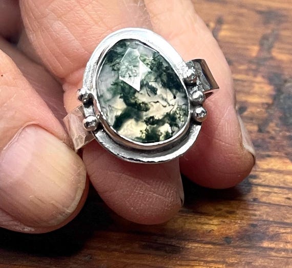 Sterling and Moss Agate Rose Cut Stone Ring