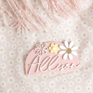 marque-place fantaisiste personnalisé boho daisy party personnalisé floral blush
