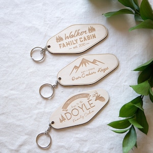 motel cabin personalized keychain
