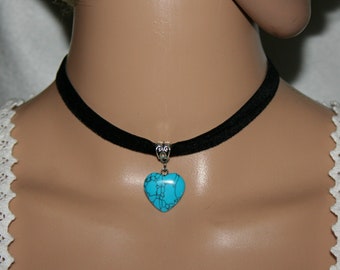 Choker with heart, heart necklace, elastic collar, traditional jewelry, turquoise necklace, gift for her, birthday, gift for mom