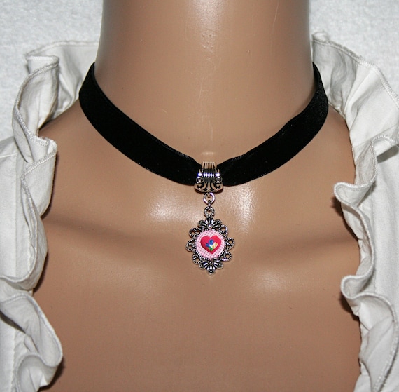 Dirndl choker shop