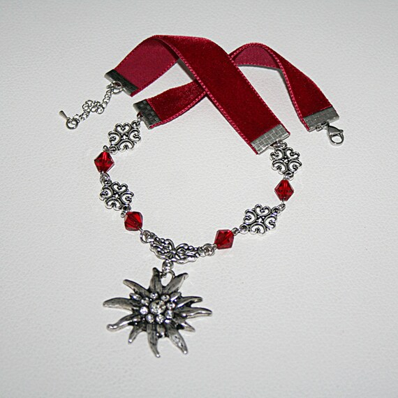 Set Di Gioielli Tradizionali Per Dirndl: Collana In Velluto Rosa Con Edelweiss E Orecchini - 3