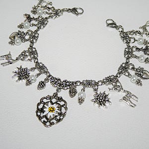 Dirndl Charivari, Charivari with heart, Edelweiss Charivari, Dirndl necklace with 12 charms, traditional wedding, Oktoberfest