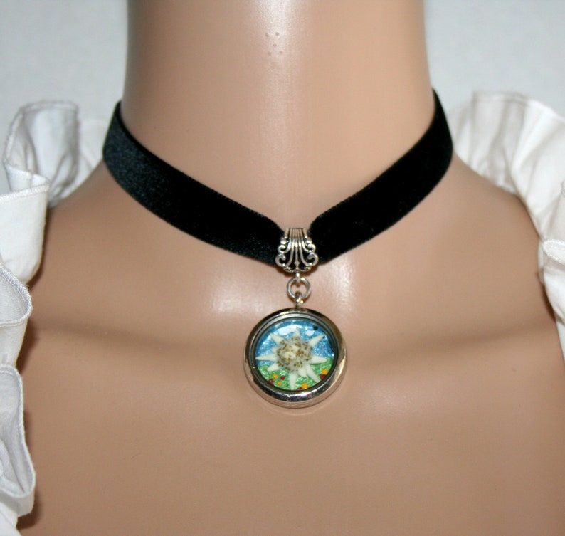 Choker black cultivated edelweiss medallion costume jewelry pendant