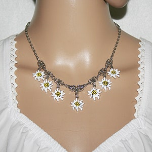 Necklace with pendant, flower pendant, flower girl, edelweiss pendant, ladies necklace, mountain flower necklace, bouquet of flowers